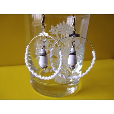 Handwork embroidery Earrings with paperbeads-ecomauritius.mu